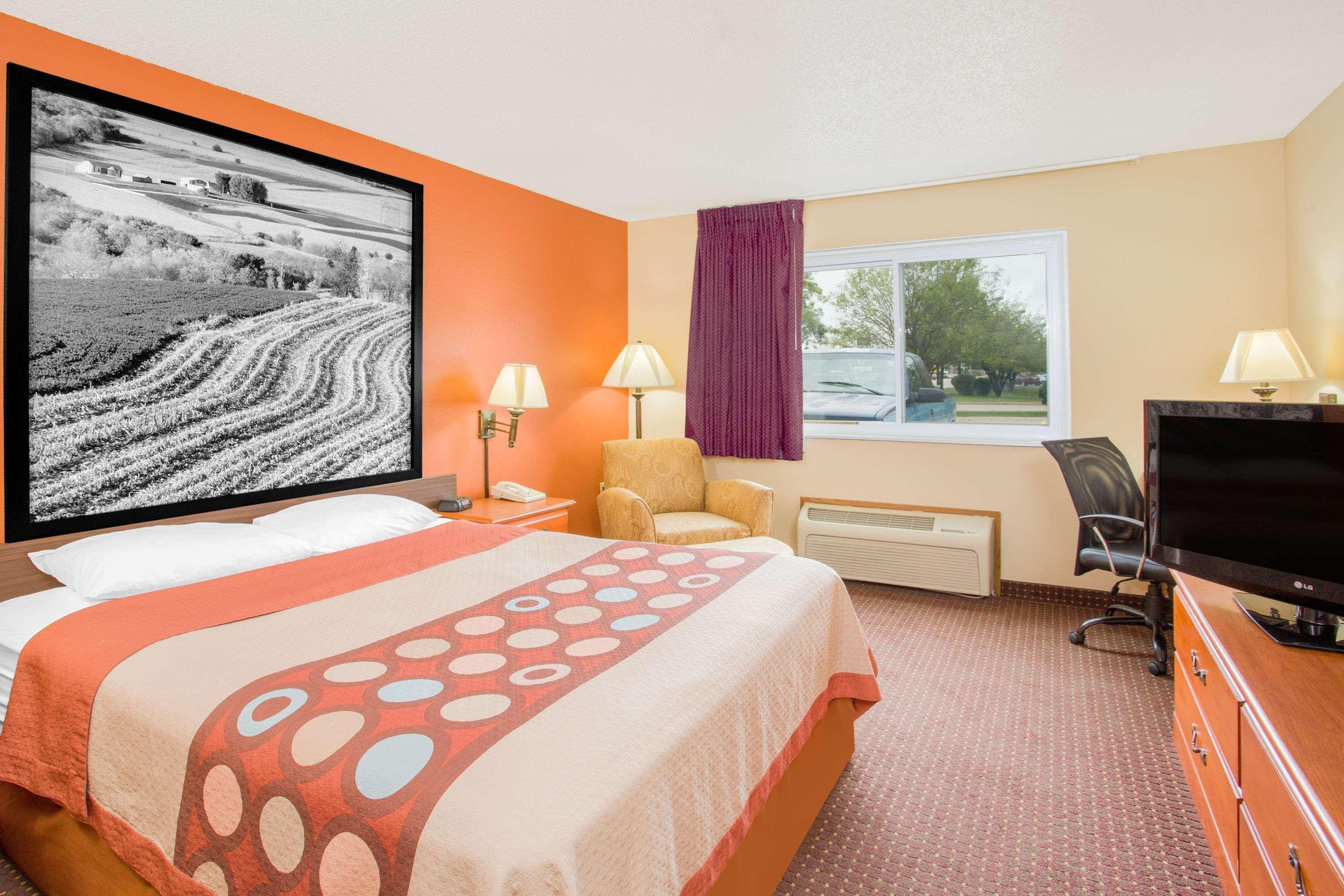 Super 8 By Wyndham Waverly Luaran gambar