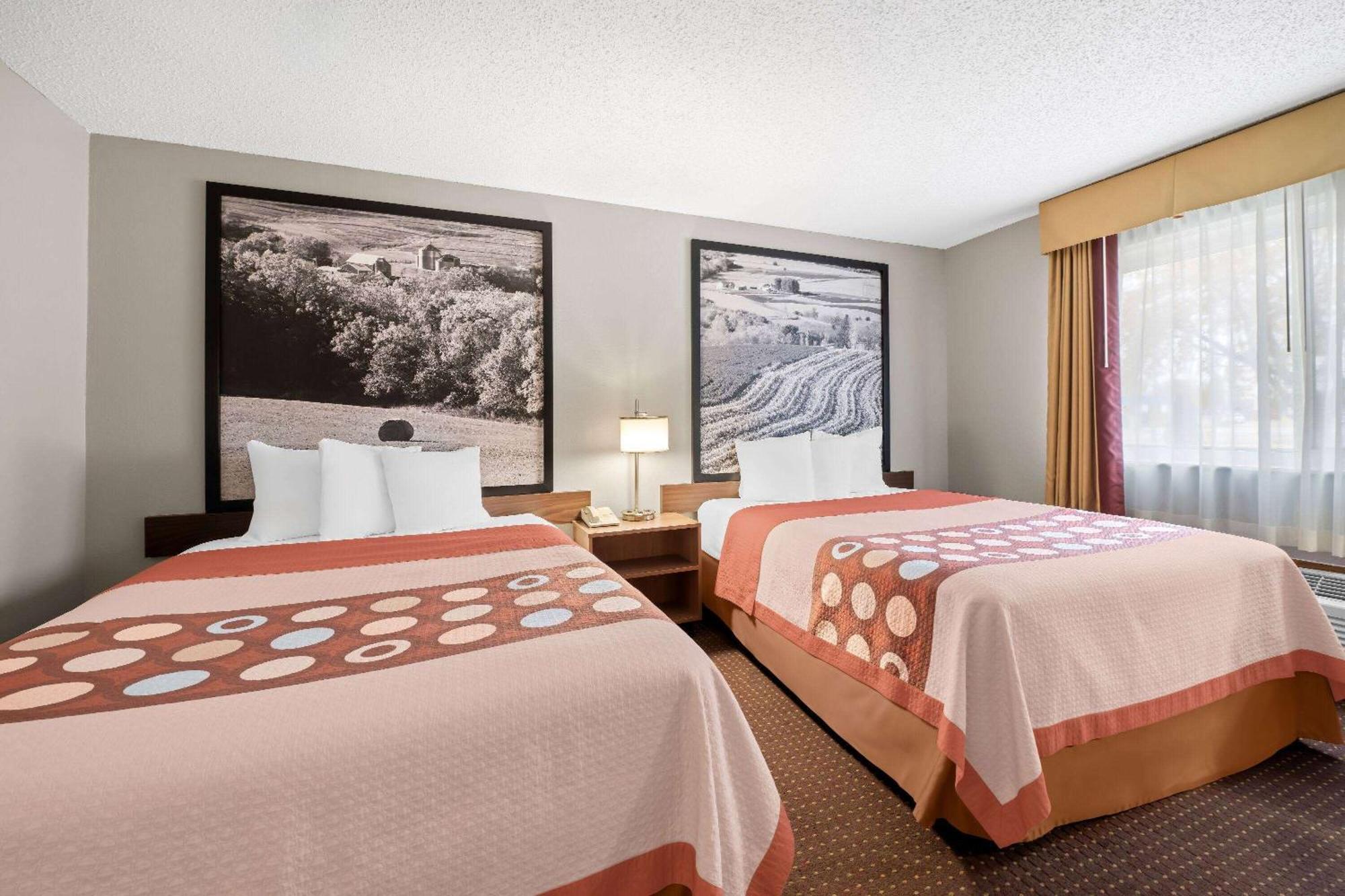 Super 8 By Wyndham Waverly Luaran gambar